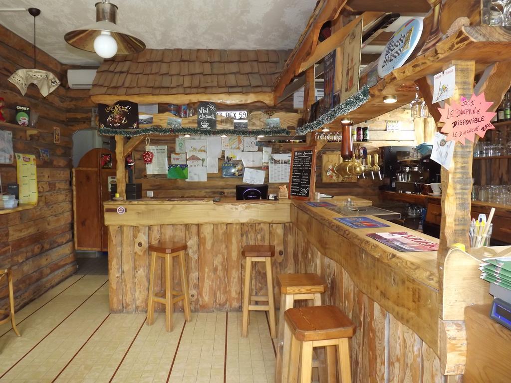 Bar Hotel Restaurant Le Margeriaz Les Déserts Exteriér fotografie